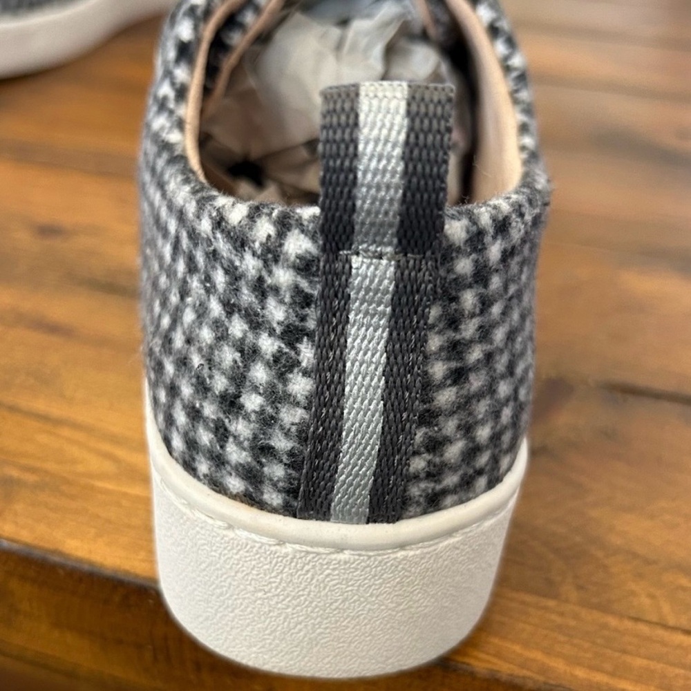 💐 Jack Rogers Ainsley Houndstooth Sneakers - Picture 7 of 11